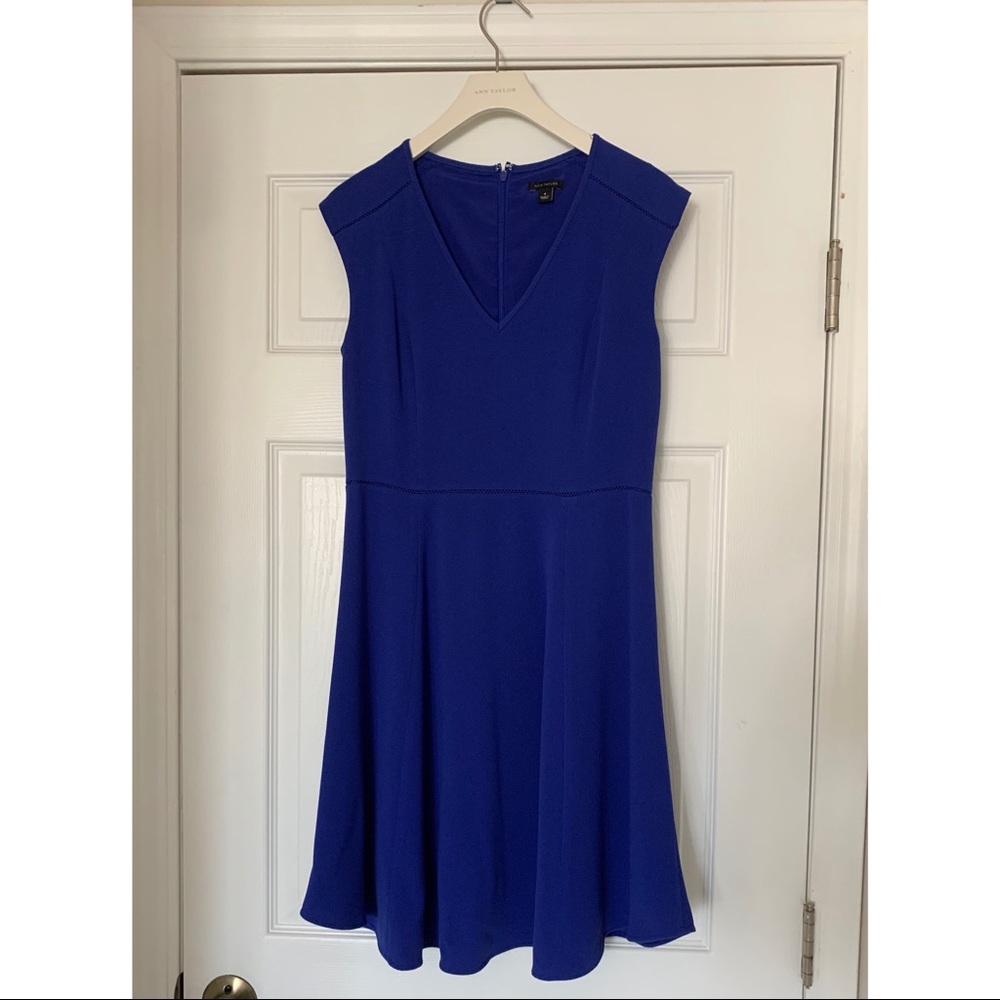 Ann Taylor sleeveless dress